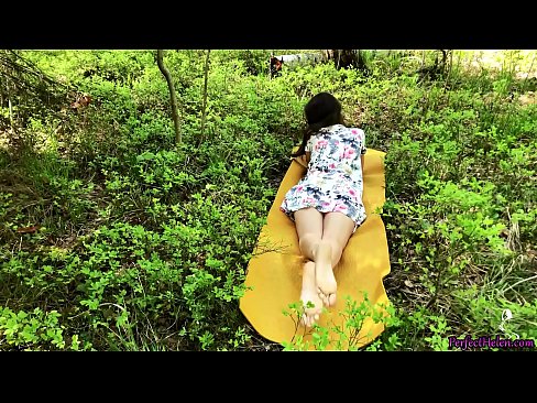 ❤️ ටින්ඩර් මත සිටින ආගන්තුකයෙක් මගේ පුකට ස්වයං වින්දනයේ යෙදෙන අතර වනාන්තරයේ දැඩි ආශාවකින් කෙලෙසයි ❤ Porno si.taxiporec.top ❌️❤